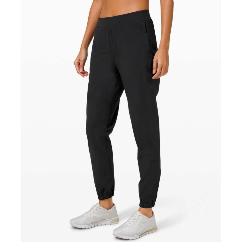 Lululemon Adapted State Jogger Women 4 Black Activewear Athleisure Gym Running